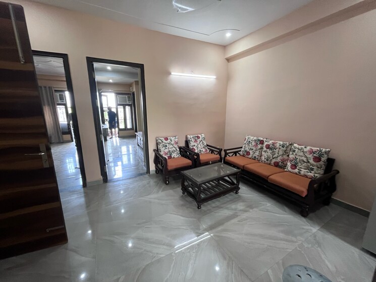 Living Room, sector 43 3 Bedroom 1745 Sq.Ft. Builder Floor In Sector 43 Gurgaon 8724151