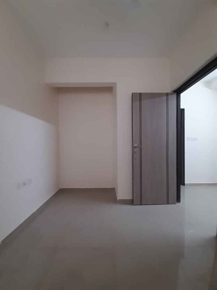 Room, satellite-tower 1 Bedroom 390 Sq.Ft. Apartment In Goregaon East Mumbai 8724157