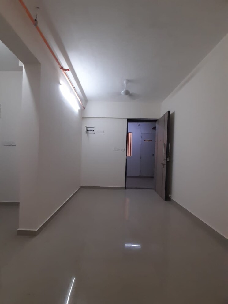 Room, satellite-tower 1 Bedroom 390 Sq.Ft. Apartment In Goregaon East Mumbai 8724157