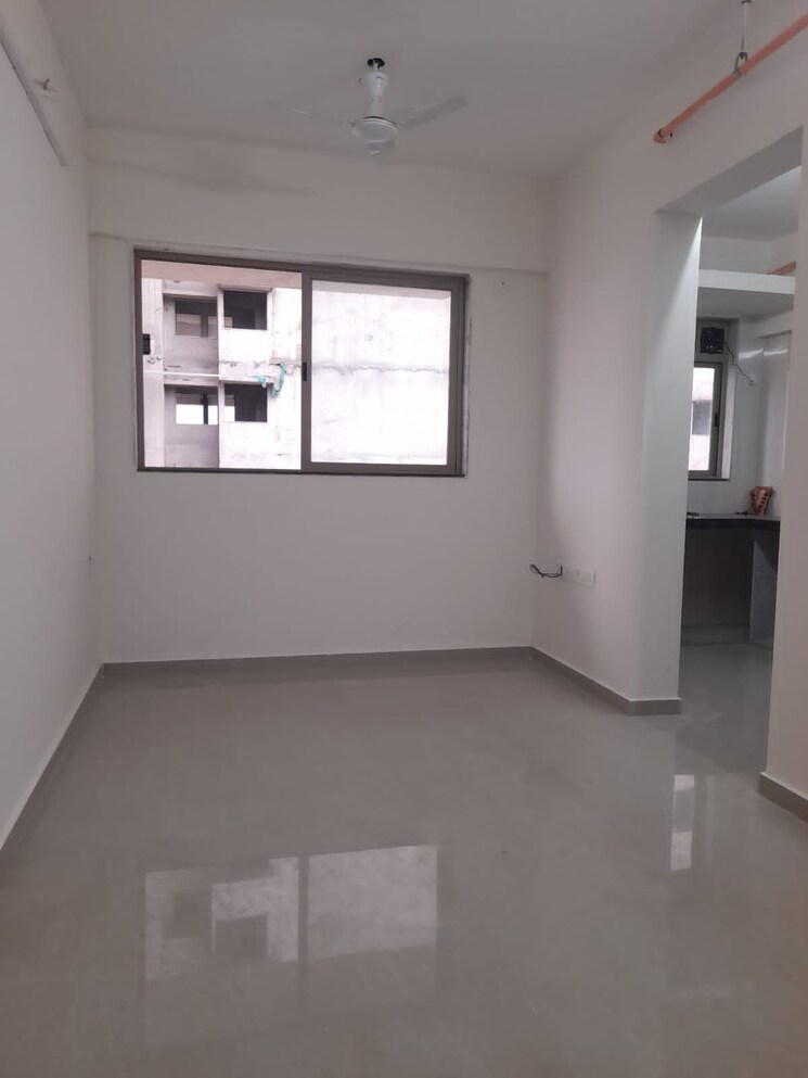 Room, satellite-tower 1 Bedroom 390 Sq.Ft. Apartment In Goregaon East Mumbai 8724157