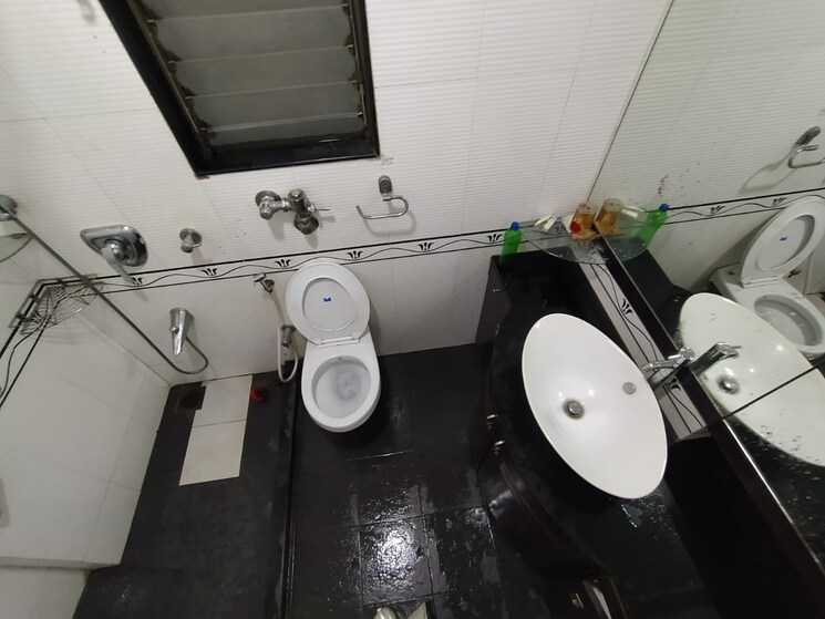 Attached Bathroom, lake-pleasant 2 Bedroom 1070 Sq.Ft. Apartment In Powai Mumbai 8724141