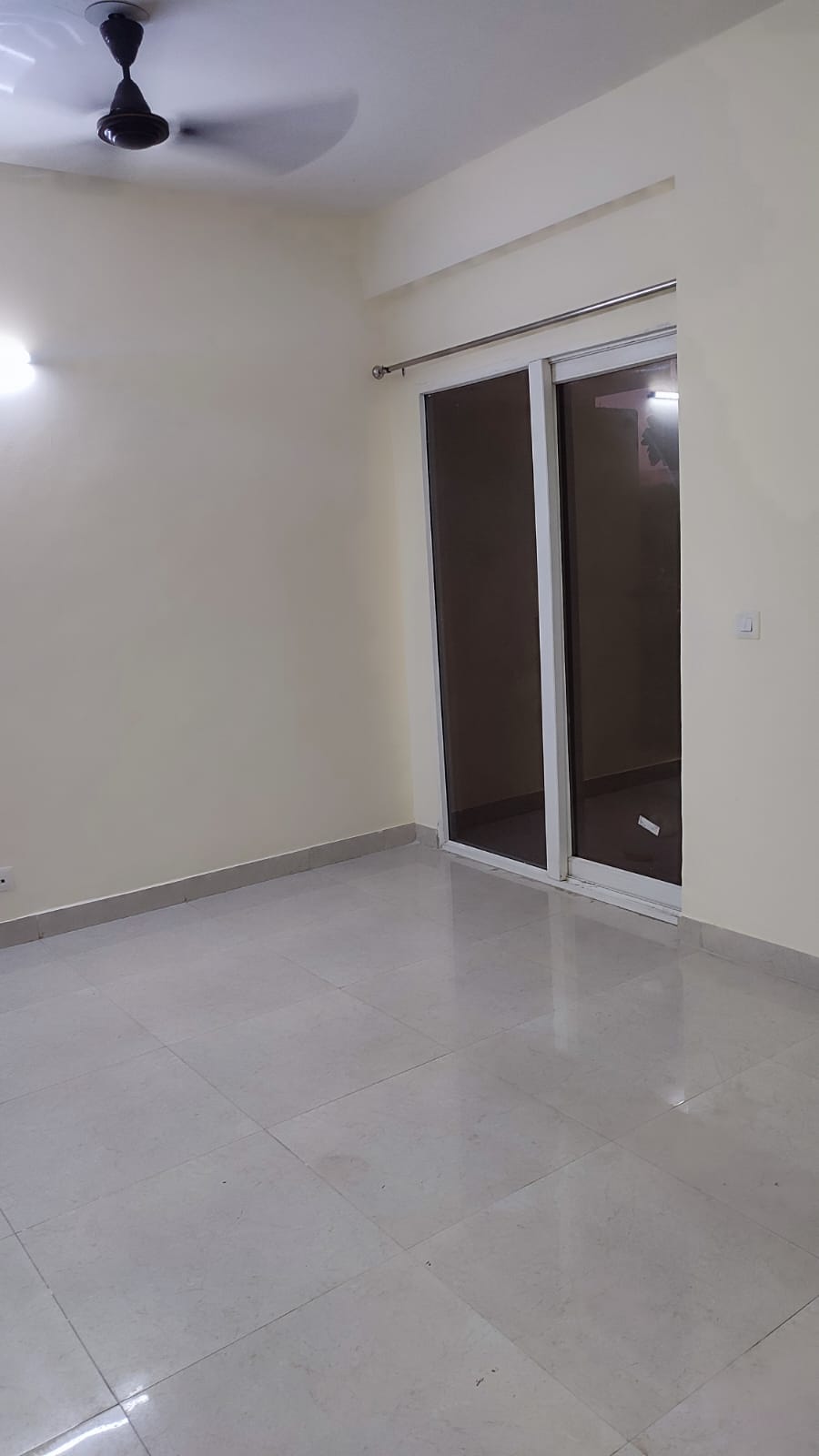 3 BHK + Extra Room Apartment For Rent in Signature Orchard Avenue 2