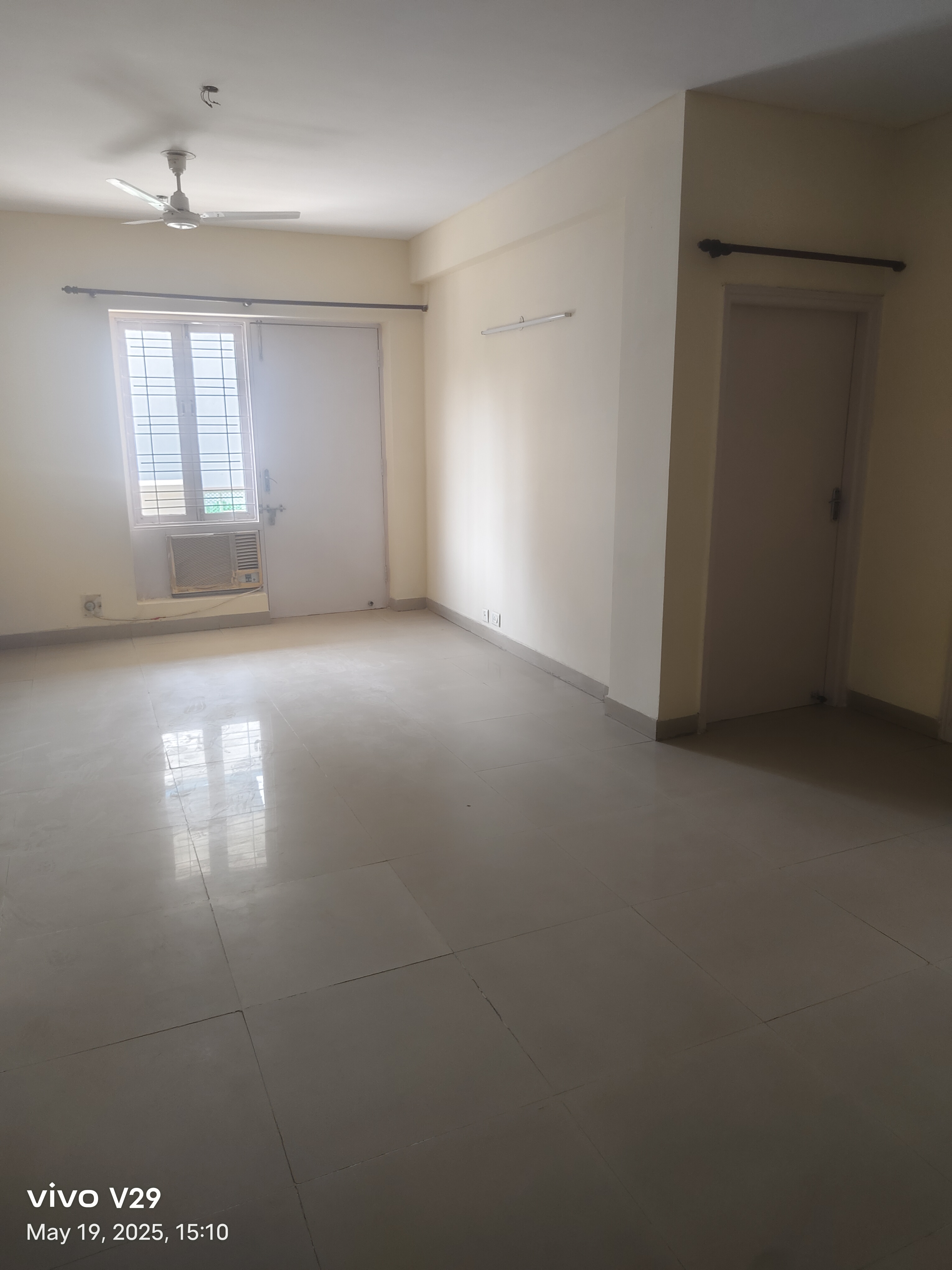 3 BHK + Servant Room Apartment For Rent in Professors Enclave