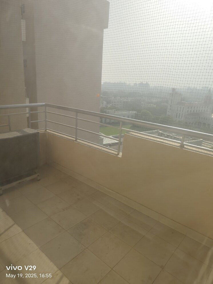 Bathroom, airport-apartments 3 Bedroom 2100 Sq.Ft. Apartment In Sector 47 Gurgaon 8724234