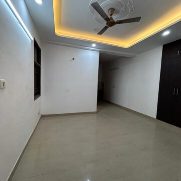 Bedroom in 2 BHK Apartment at Saket – for Rent