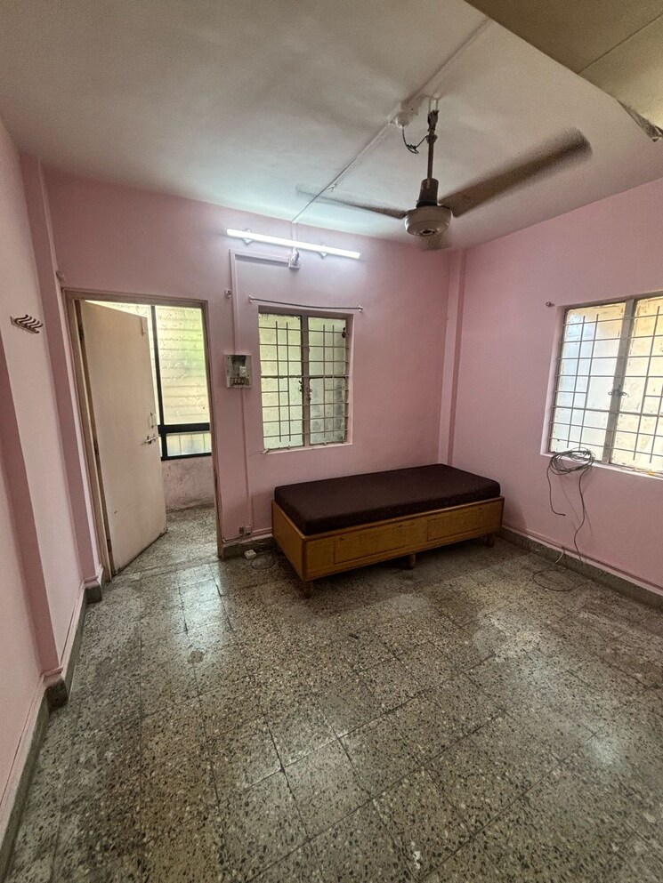 Room, kothrud 3 Bedroom 1700 Sq.Ft. Apartment In Kothrud Pune 8724260