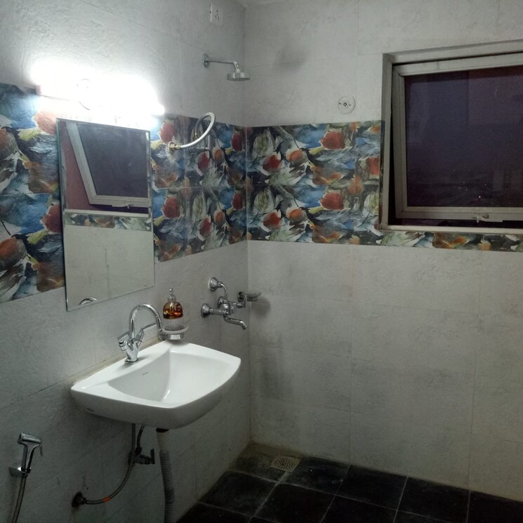 Bathroom, upavp-ganga-yamuna-and-hindon-enclave 2.5 Bedroom 1200 Sq.Ft. Apartment In Siddharth Vihar Ghaziabad 8724276