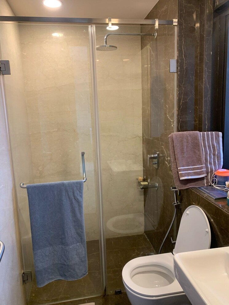 Bathroom, lodha-the-park 2 Bedroom 957 Sq.Ft. Apartment In Worli Mumbai 8724258