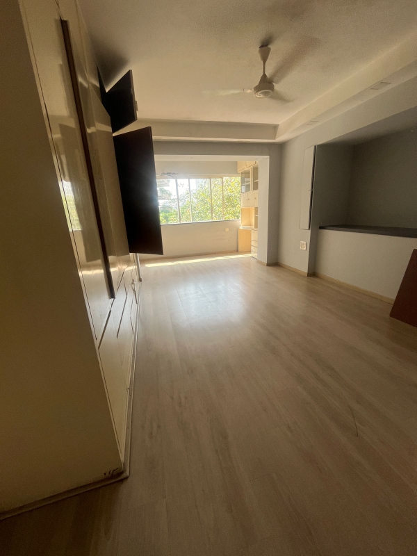 2 BHK + Servant Room 1200 Sq.Ft. Apartment in Giriraj Apartments
