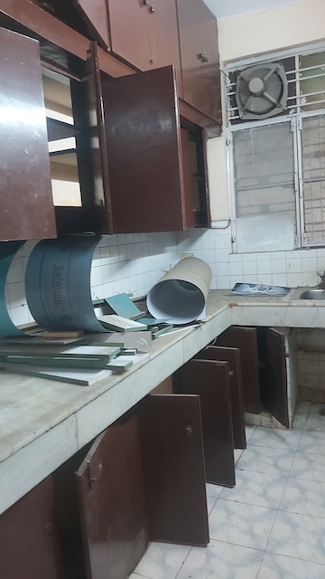 Kitchen in 3.5 BHK Apartment at Mayur Vihar – for Rent