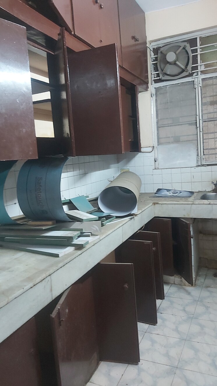 Kitchen, mayur vihar 3.5 Bedroom 1180 Sq.Ft. Apartment In Mayur Vihar Delhi 8724339