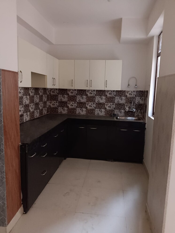 Kitchen, signature-global-synera 2 Bedroom 598 Sq.Ft. Apartment In Sector 81 Gurgaon 8724312