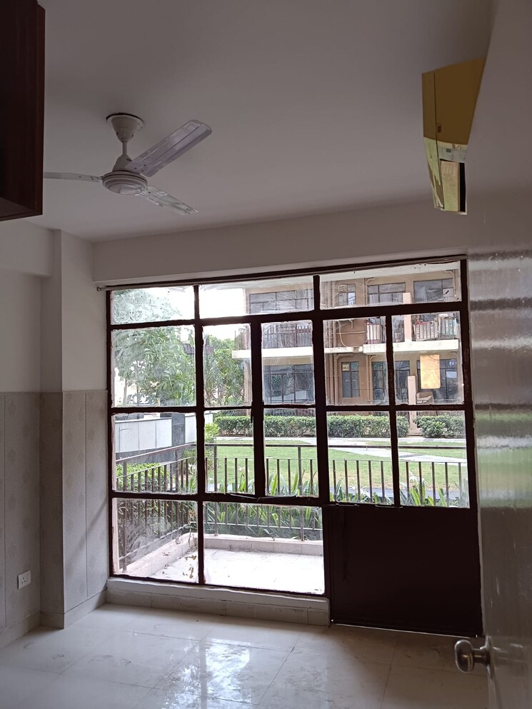 Room, signature-global-synera 2 Bedroom 598 Sq.Ft. Apartment In Sector 81 Gurgaon 8724312