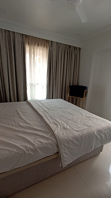 2 BHK Apartment For Sale in Paramount Pali Darshan CHS, Bandra West
