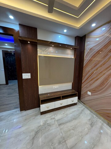 Room in 2 BHK Apartment at Shubh City, Gaur City 1 – for Rent