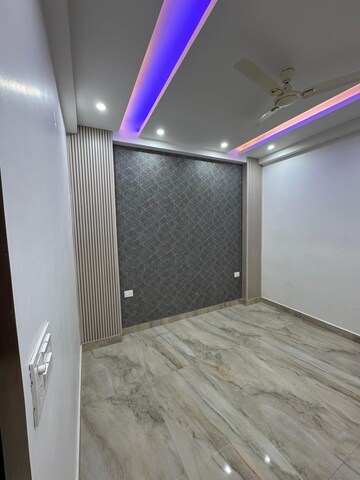 Room in 2 BHK Apartment at Shubh City, Gaur City 1 – for Rent