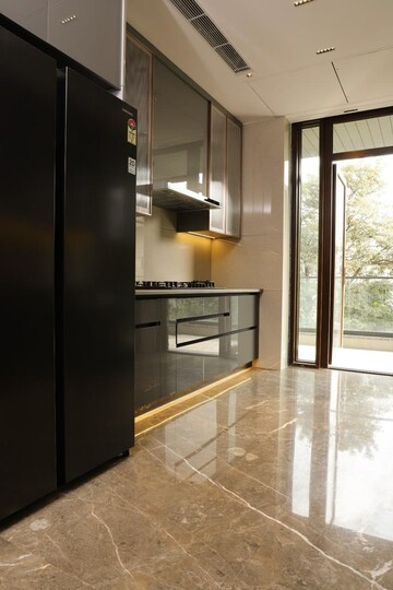 Kitchen in 3 BHK Builder Floor at Dlf Phase ii – for Sale