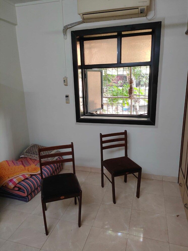 Room, mahim west 1 Bedroom 450 Sq.Ft. Apartment In Mahim West Mumbai 8724315
