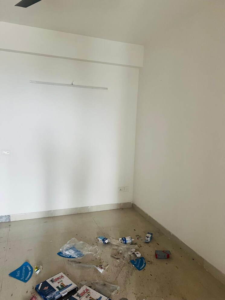 Room, signature-global-synera 2 Bedroom 523 Sq.Ft. Apartment In Sector 81 Gurgaon 8724333