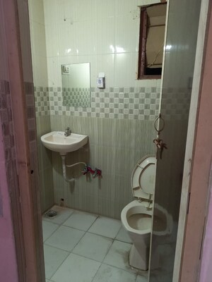 Bathroom in 2 BHK Apartment at Usman Pura – for Sale