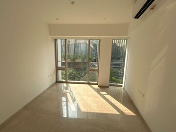 Bedroom in 2 BHK Apartment at Lodha The Park, Worli – for Rent