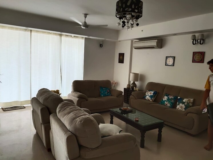 Living Room, dlf-the-summit 4 Bedroom 3400 Sq.Ft. Apartment In Dlf Phase V Gurgaon 8724340