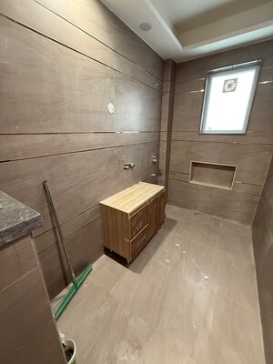 Attached Bathroom in 4 BHK Builder Floor at Sector 16 – for Sale