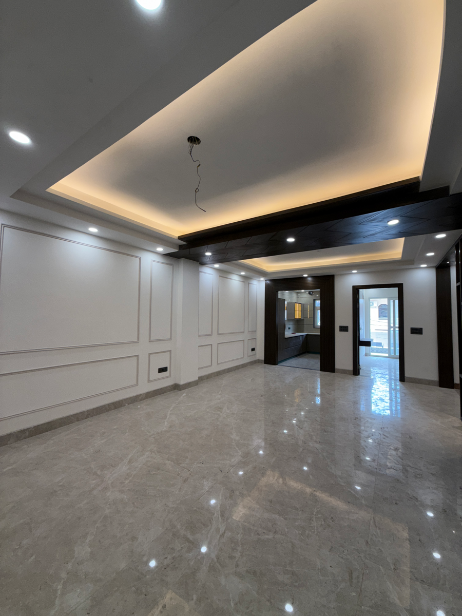 4 BHK + Pooja Room,Servant Room,Study Room,Extra Room Builder Floor For Sale in Sector 16
