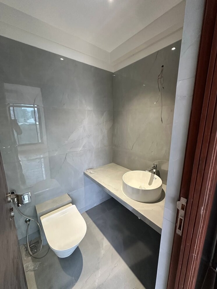 Bathroom, agarwal-and-doshi-complex 2 Bedroom 680 Sq.Ft. Apartment In Vasai West Palghar 8724391