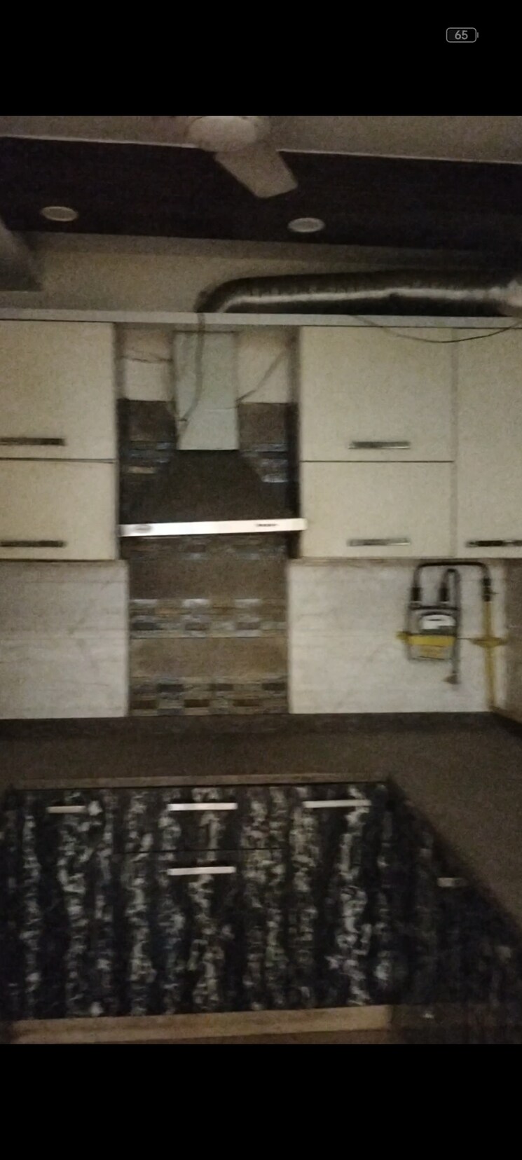 Kitchen, new rajdhani enclave 3 Bedroom 180 Sq.Yd. Builder Floor In New Rajdhani Enclave Delhi 8724400