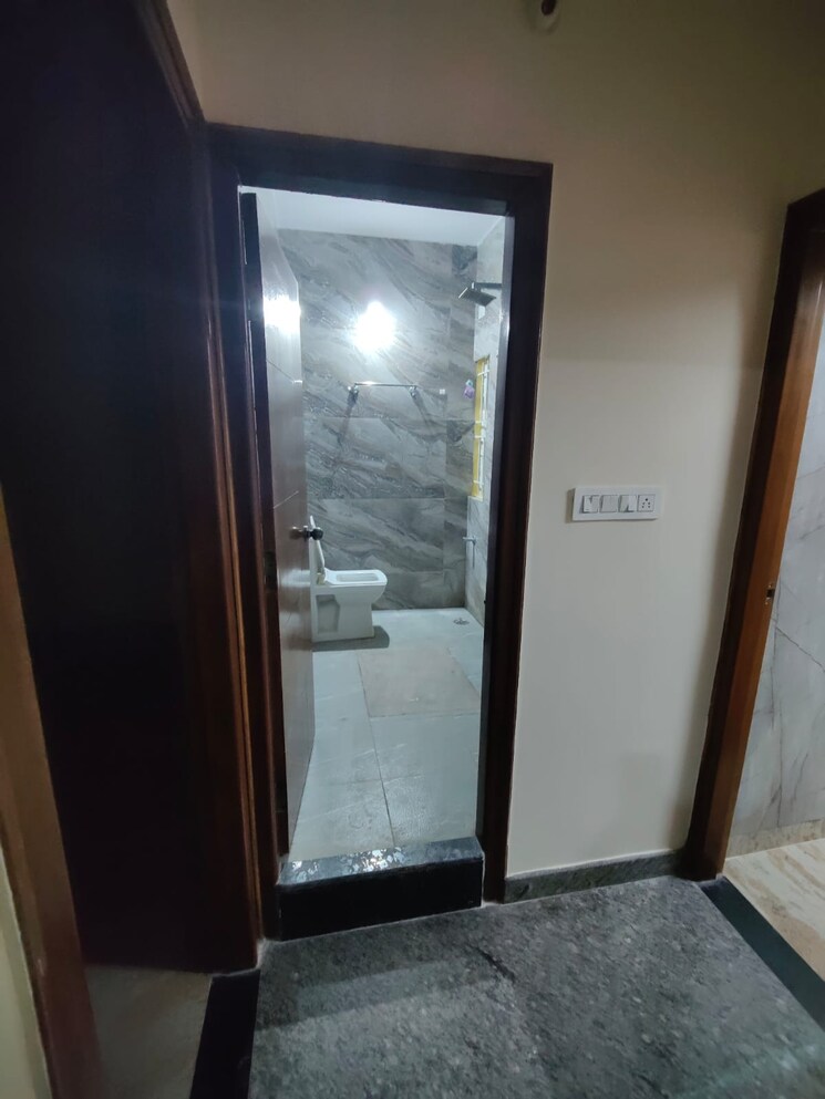 Bathroom, vijayanagar 3 Bedroom 1200 Sq.Ft. Builder Floor In Vijayanagar Bangalore 8720860
