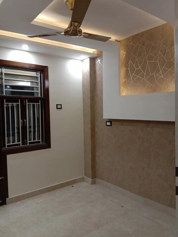 Room in 2.5 BHK Builder Floor at SA HOMES I, Uttam Nagar – for Sale