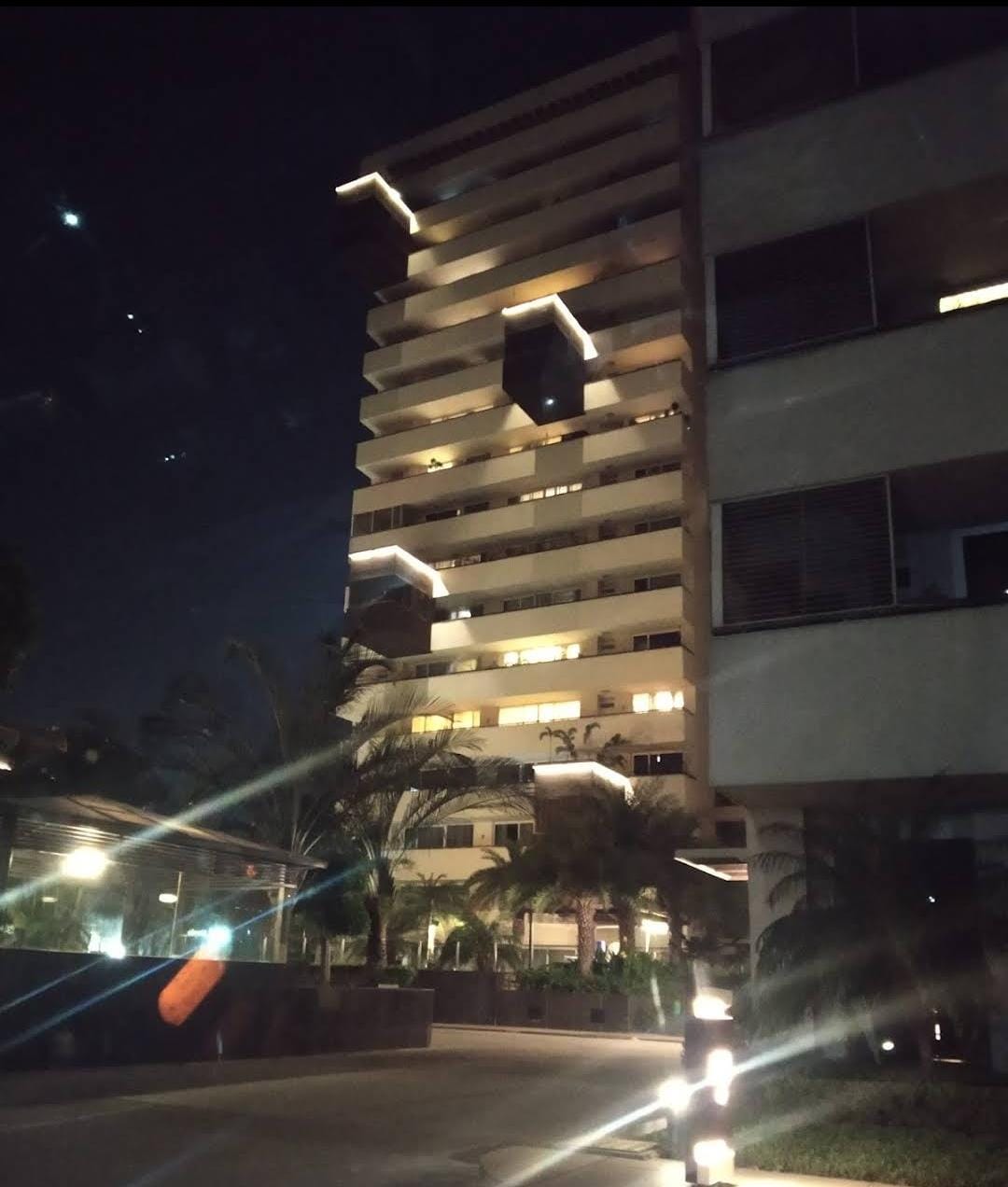 5 BHK + Servant Room 5500 Sq.Ft. Apartment in Salcon The Verandas