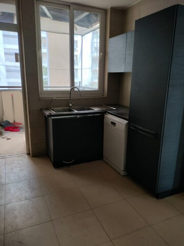 Kitchen in 5 BHK Apartment at Salcon The Verandas, Sector 54 – for Rent