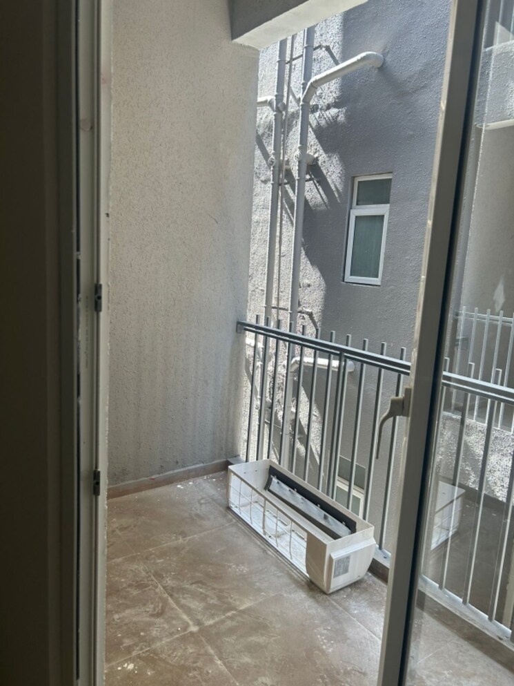 Balcony, smart-world-orchard 3 Bedroom 1680 Sq.Ft. Apartment In Sector 61 Gurgaon 8724488