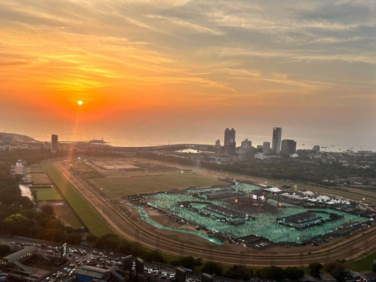 3 BHK + Servant Room Apartment For Rent in Piramal Mahalaxmi