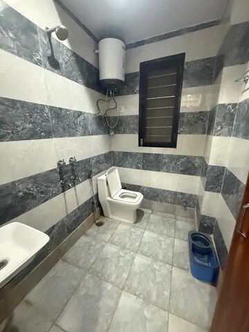 Bathroom in 2 BHK Builder Floor at Sector 19 Dwarka – for Rent
