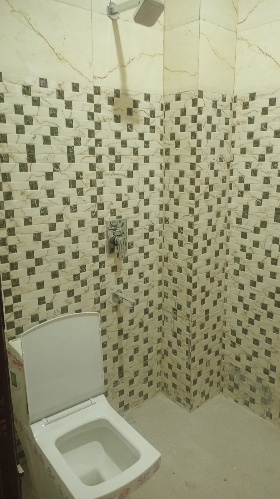 1 Rk  280 Sq.Ft. Builder Floor in Unitech Cyber Park