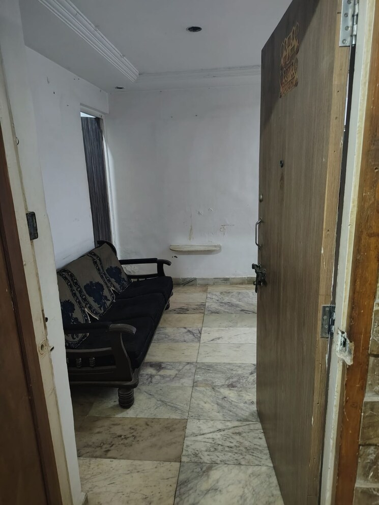 Bathroom, blue-bell-chs-oshiwara 1 Bedroom 550 Sq.Ft. Apartment In Oshiwara Mumbai 8724611