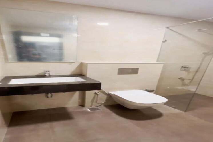 Attached Bathroom, k-raheja-artesia 4 Bedroom 3702 Sq.Ft. Apartment In Worli Mumbai 8724617