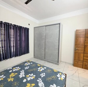 Bedroom in 3 BHK Builder Floor at Sector 33 – for Sale