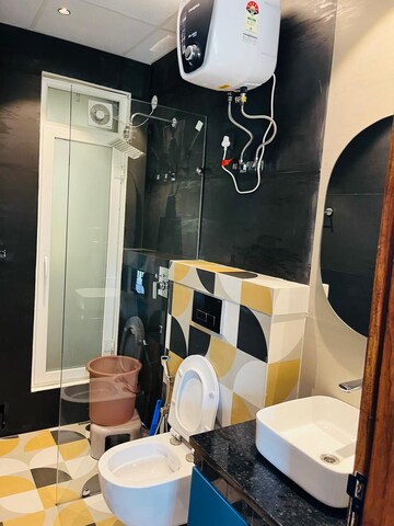 Master Bedroom in 2 BHK Builder Floor at Gupta Awas, Sector 43 – for Rent