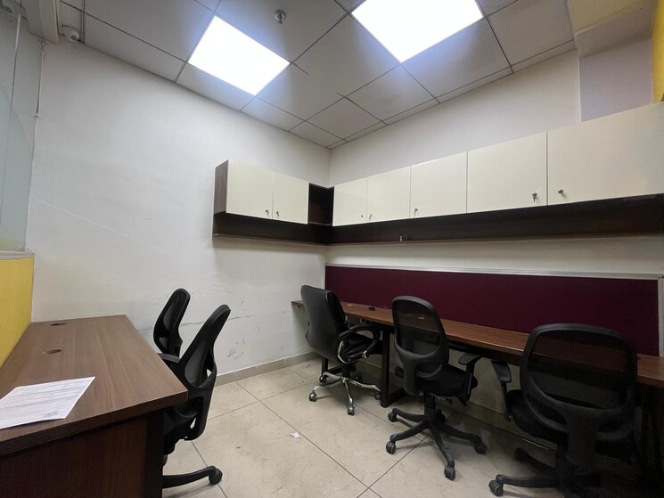 Team Area, grandslam-ithum Commercial Office Space 610 Sq.Ft. In Sector 62 Noida 8725042