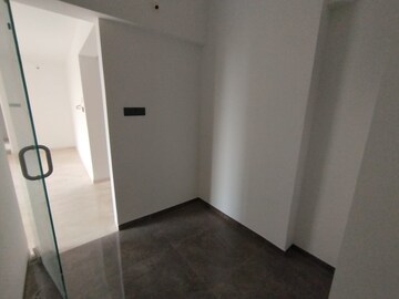 Room in 4 BHK Apartment at Sagitarius Bluegrass Residences, Kalyani Nagar – for Sale