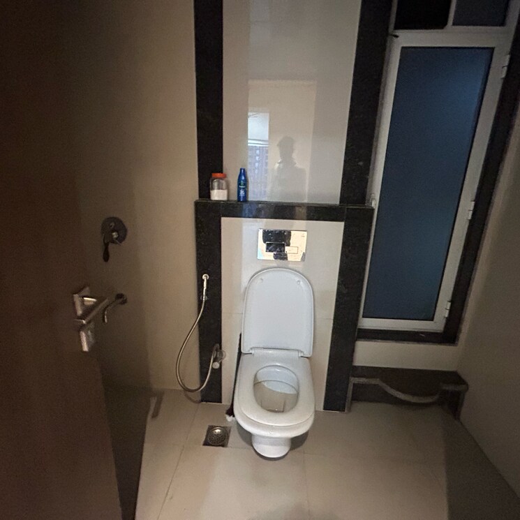 Bathroom, tata-serein 3 Bedroom 1280 Sq.Ft. Apartment In Unnathi Gardens Thane 8725015