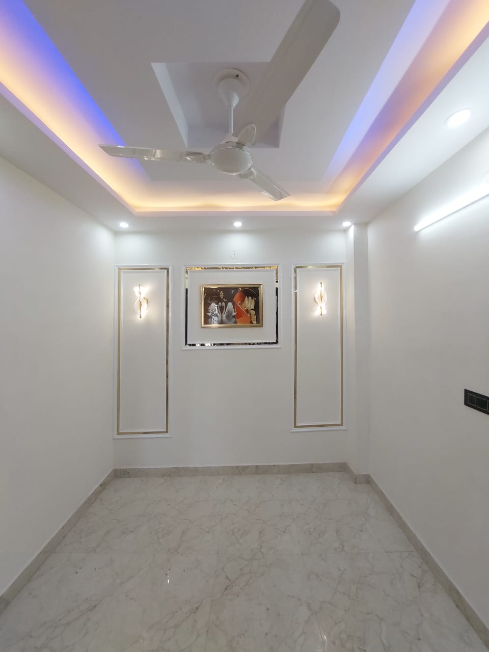2 BHK + Study Room Apartment For Rent in Shri Awaz Apartment Secto