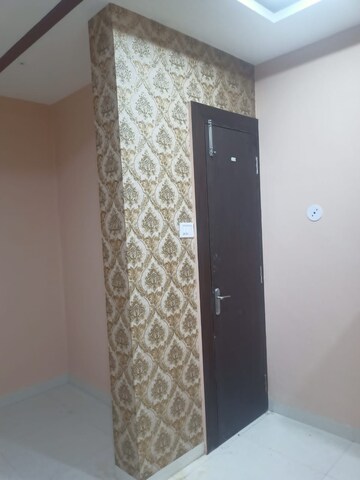 Furnished Amenities in 3 BHK Independent House at Sudama Nagar – for Rent