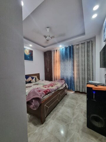 Bedroom in 2 BHK Builder Floor at Saket – for Rent