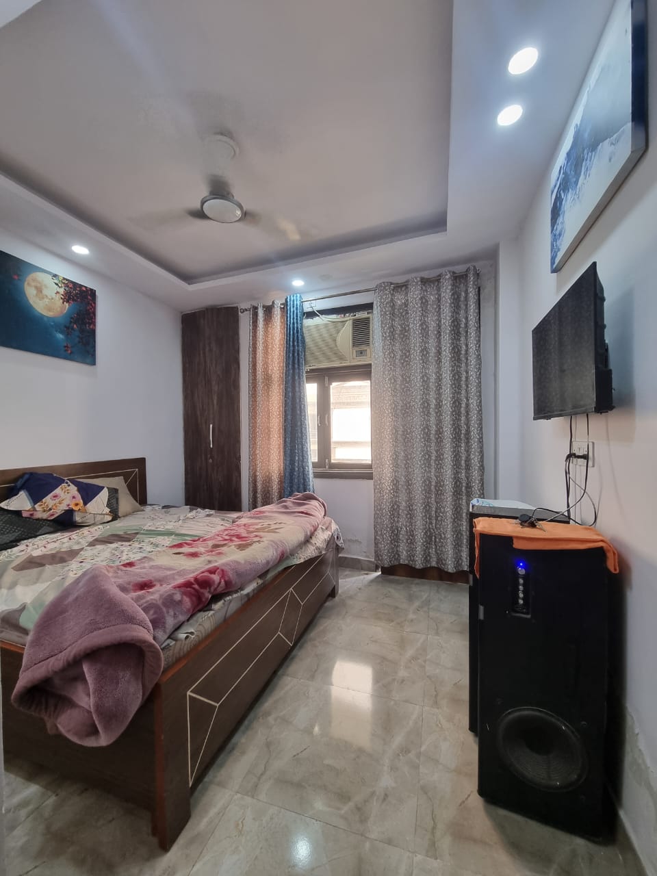2 BHK Builder Floor For Rent in Saket