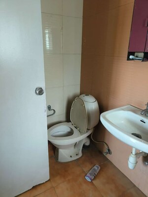 Bathroom in 2.5 BHK Apartment at Chordia Mithras Park, Pimple Saudagar – for Sale